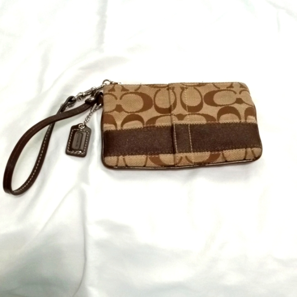 Signature Coach wristlet wallet Dark brown/Light brown, Authentic